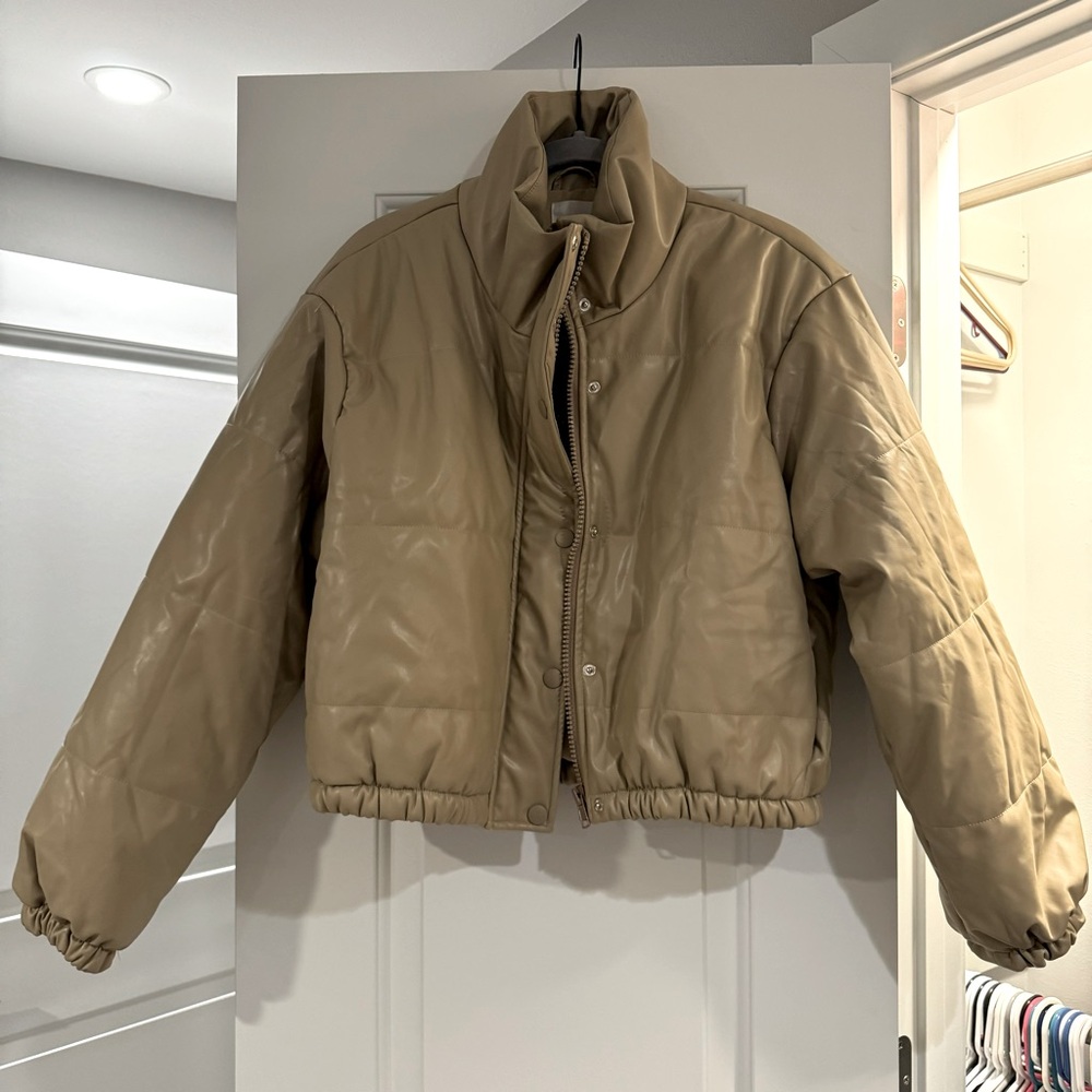 Le Lis Cream Puffer Jacket